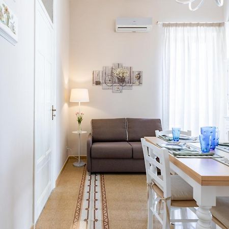 פלרמו Stazione Notarbartolo Bright & Cozy Apartment מראה חיצוני תמונה