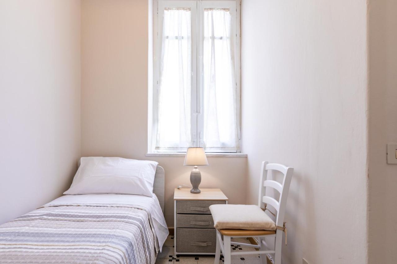 פלרמו Stazione Notarbartolo Bright & Cozy Apartment מראה חיצוני תמונה