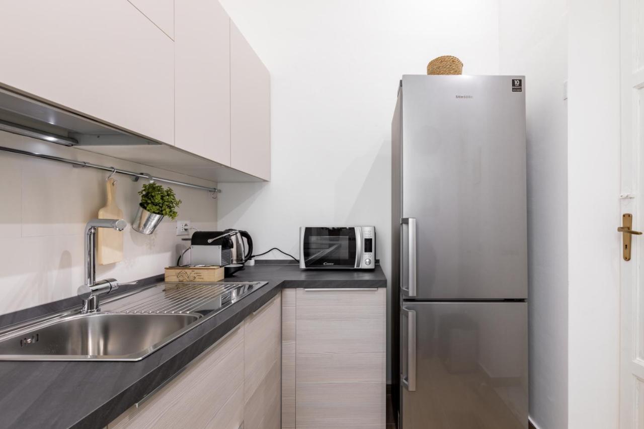 פלרמו Stazione Notarbartolo Bright & Cozy Apartment מראה חיצוני תמונה